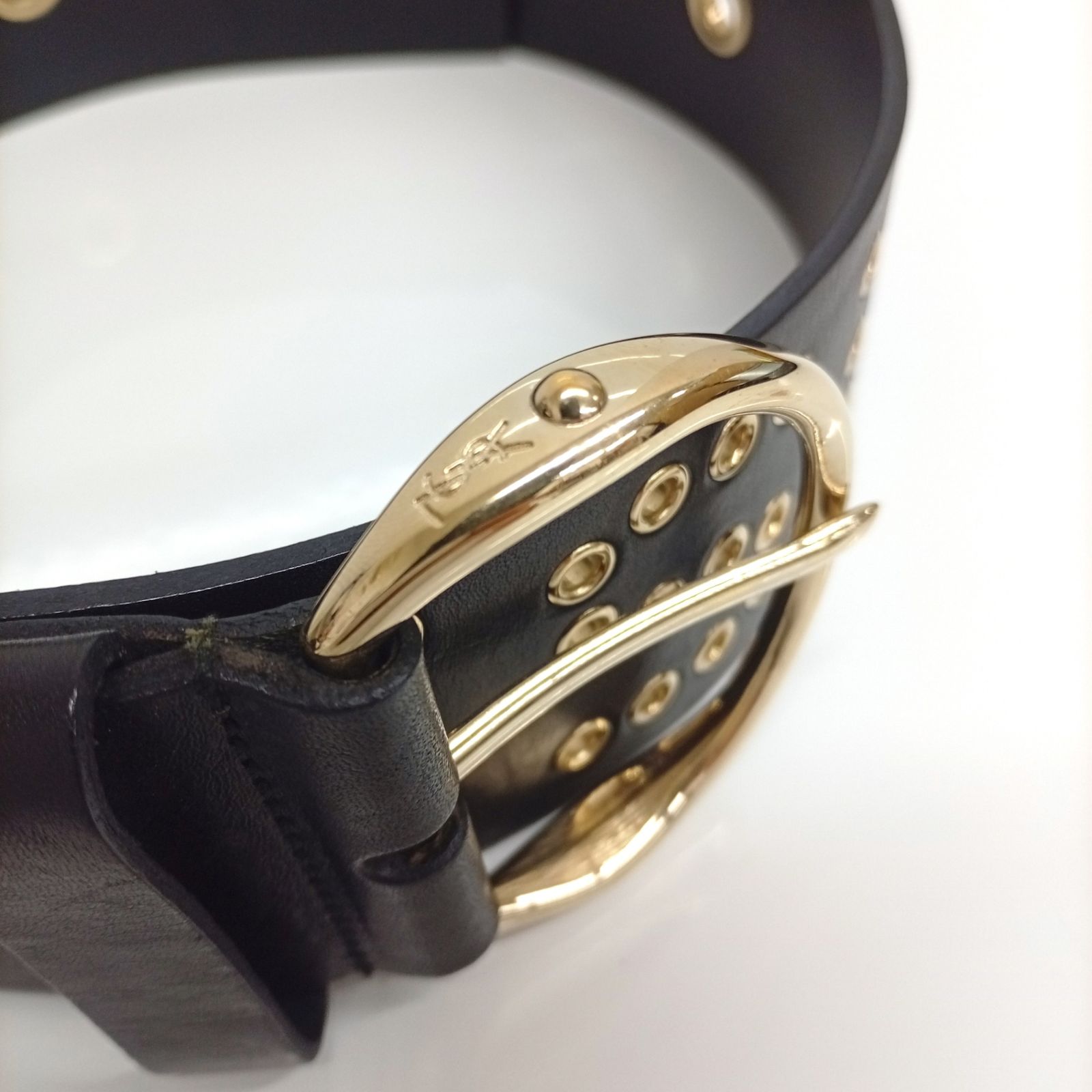 イヴサンローラン