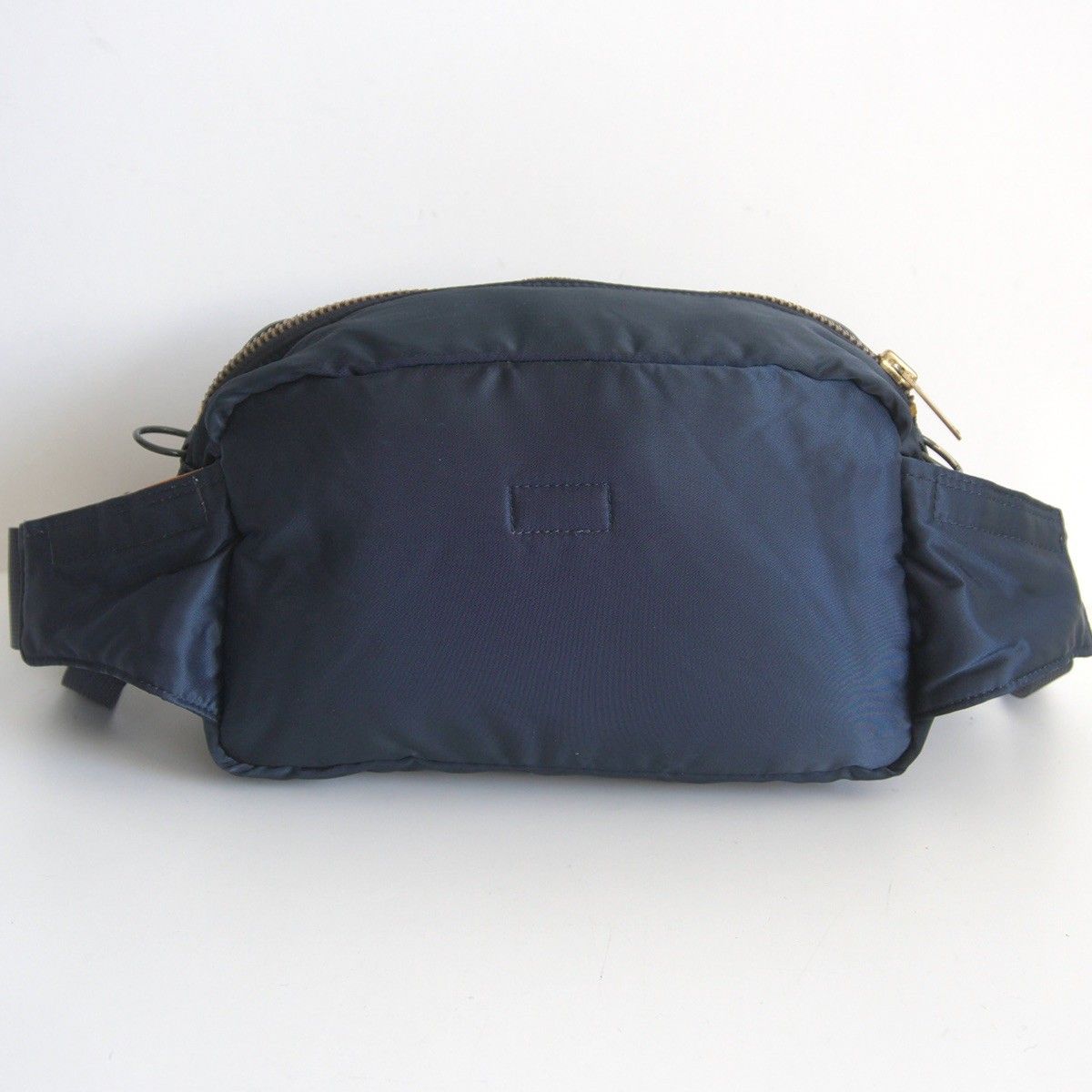 アイアンブルー