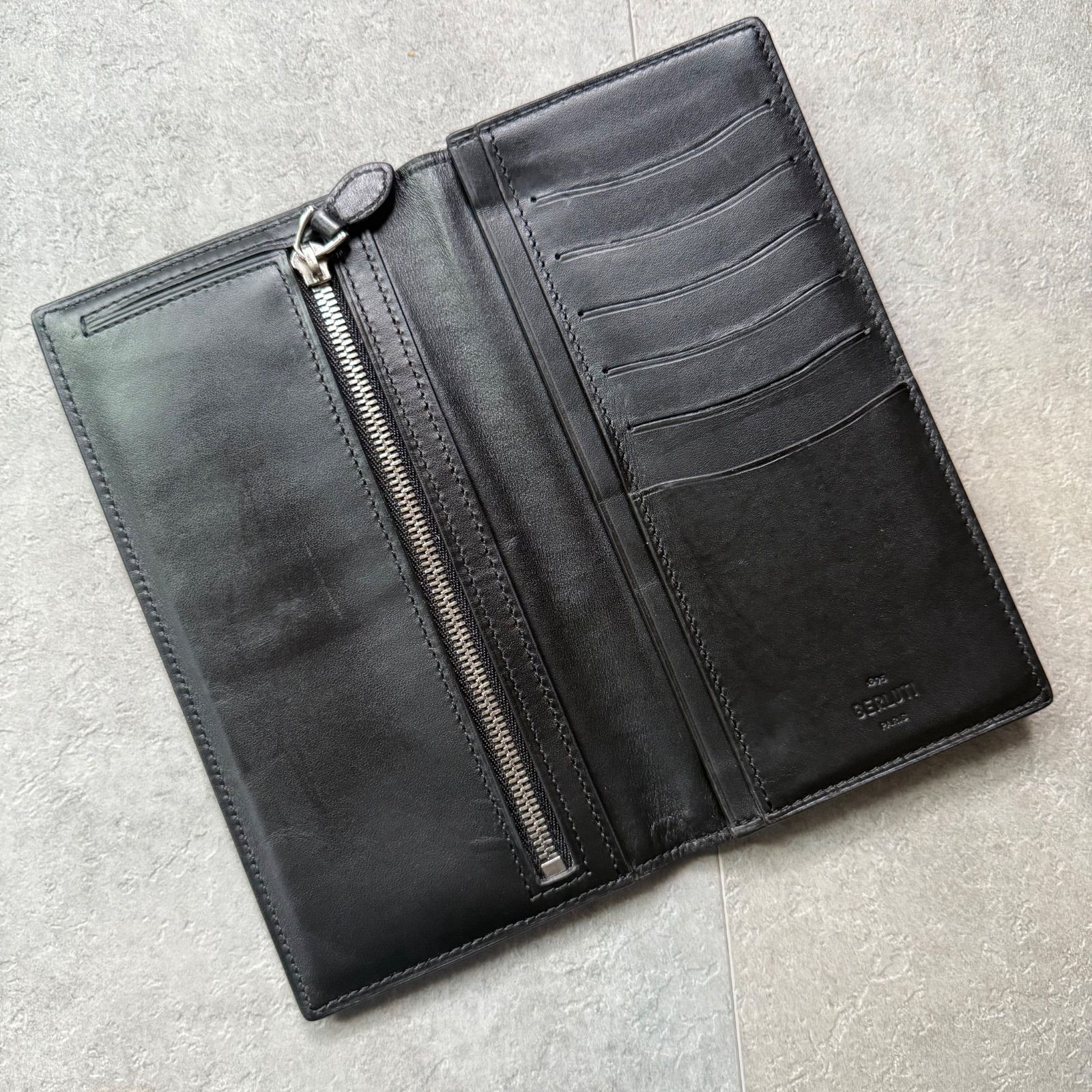 Berluti ベルルッティ カリグラフィー スクリットレザー 二つ折り長