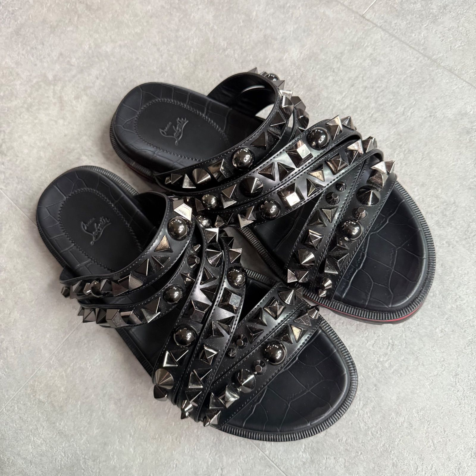 Christian Louboutin クリスチャンルブタン スタッズ サンダル ブラック スライドサンダル クロコ型押し 40 メンズ 25cm