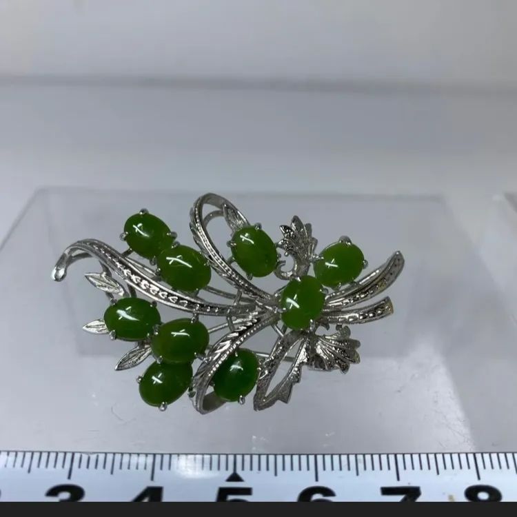 ふくたんさん 本翡翠ブローチB 9 g 東里6-1129ア