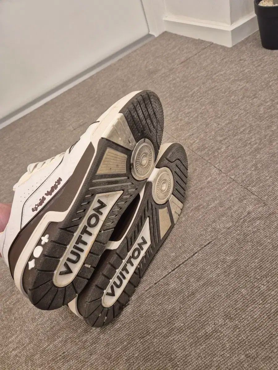 ルイヴィトン トレーナー