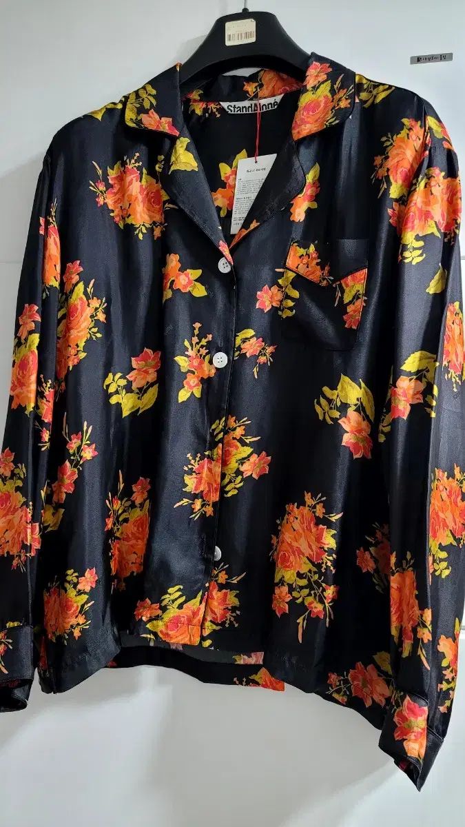  Standalone ヴィンテージ フローラル シャツ ブラック 長袖 シャツ ブラウス