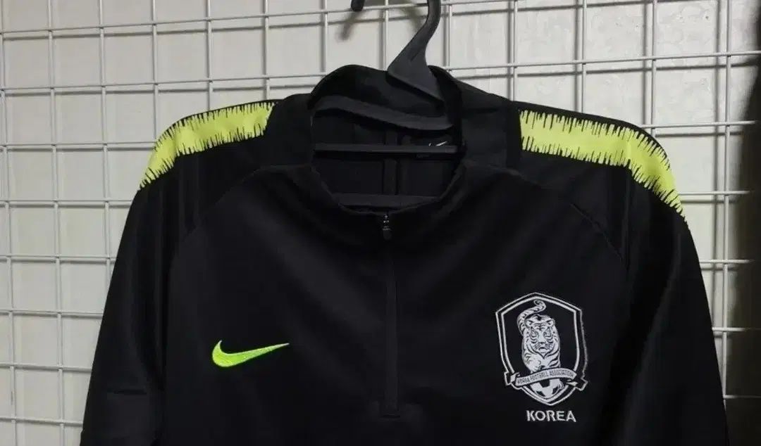 新品) NIKE 韓国国家代表 サッカートレーニングウェア セット (男性用