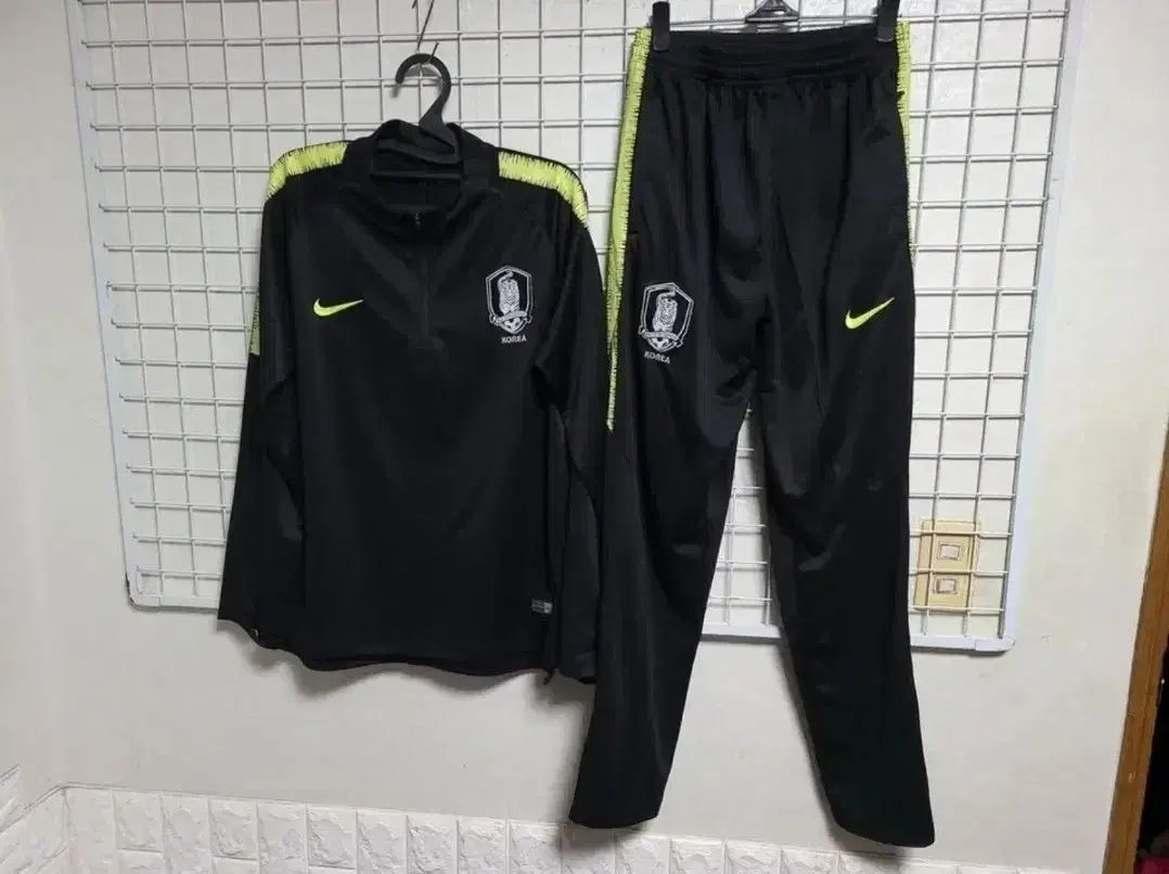 新品) NIKE 韓国国家代表 サッカートレーニングウェア セット (男性用