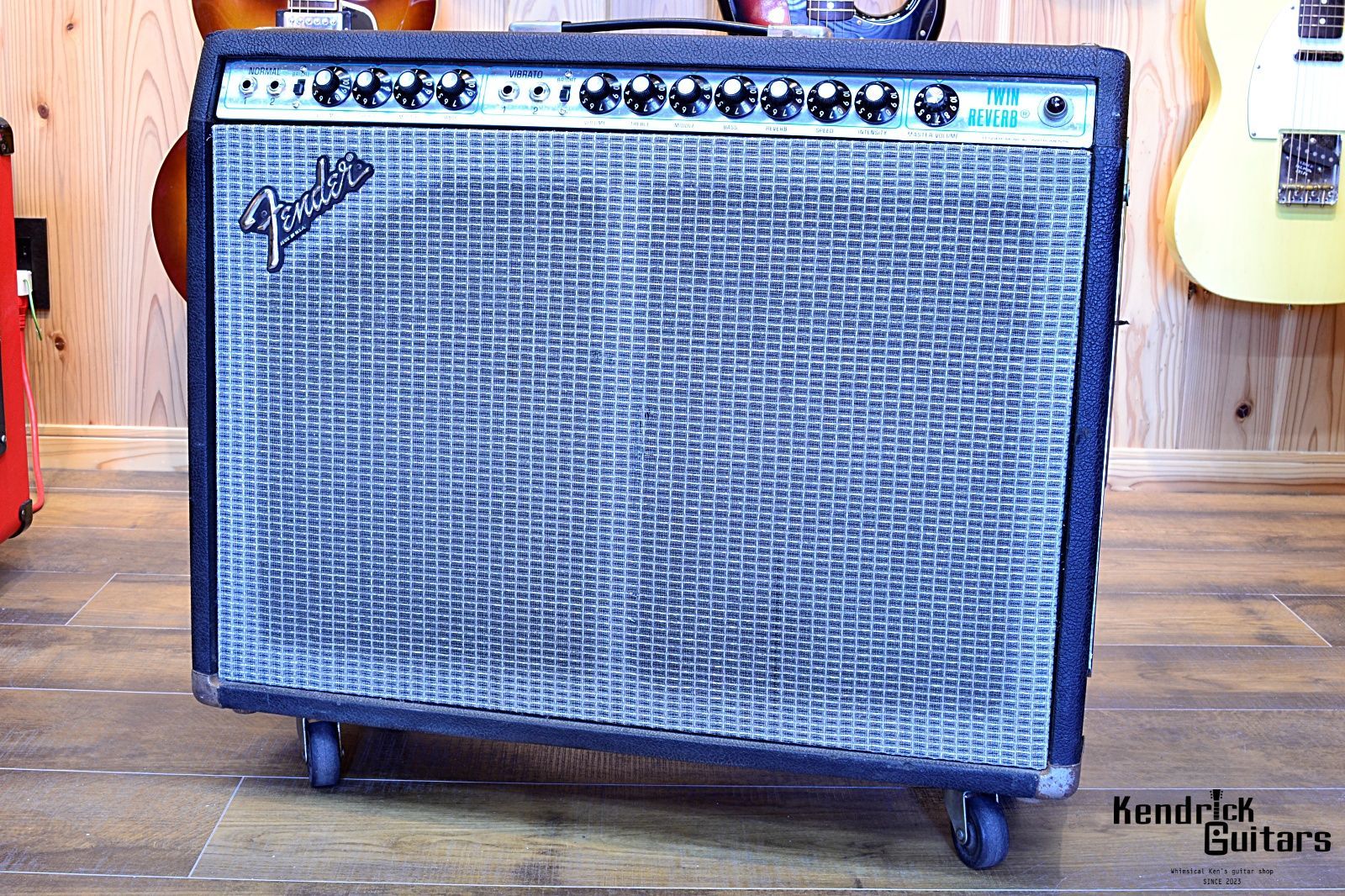 Fender 1989 Custom Twin Reverb Black Knob Silver Panel