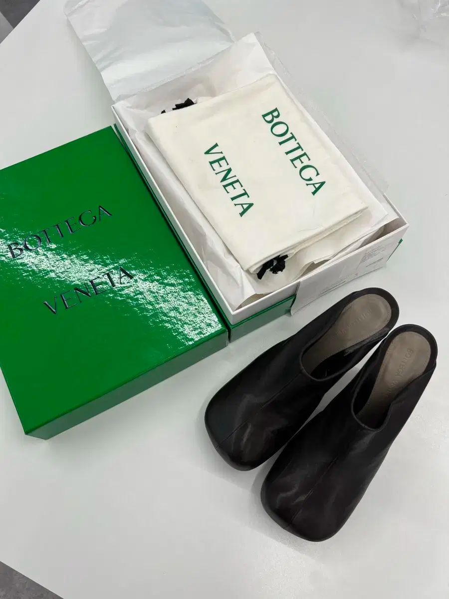 BOTTEGA VENETA ボッテガ ヴェネタ ミュール クロッグ ヒール 37