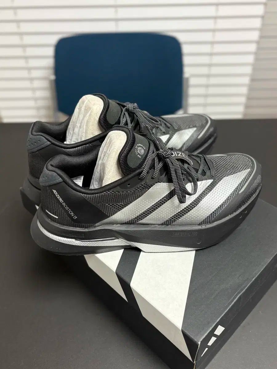 アディダス アディゼロ ボストン 13 ブラック 255