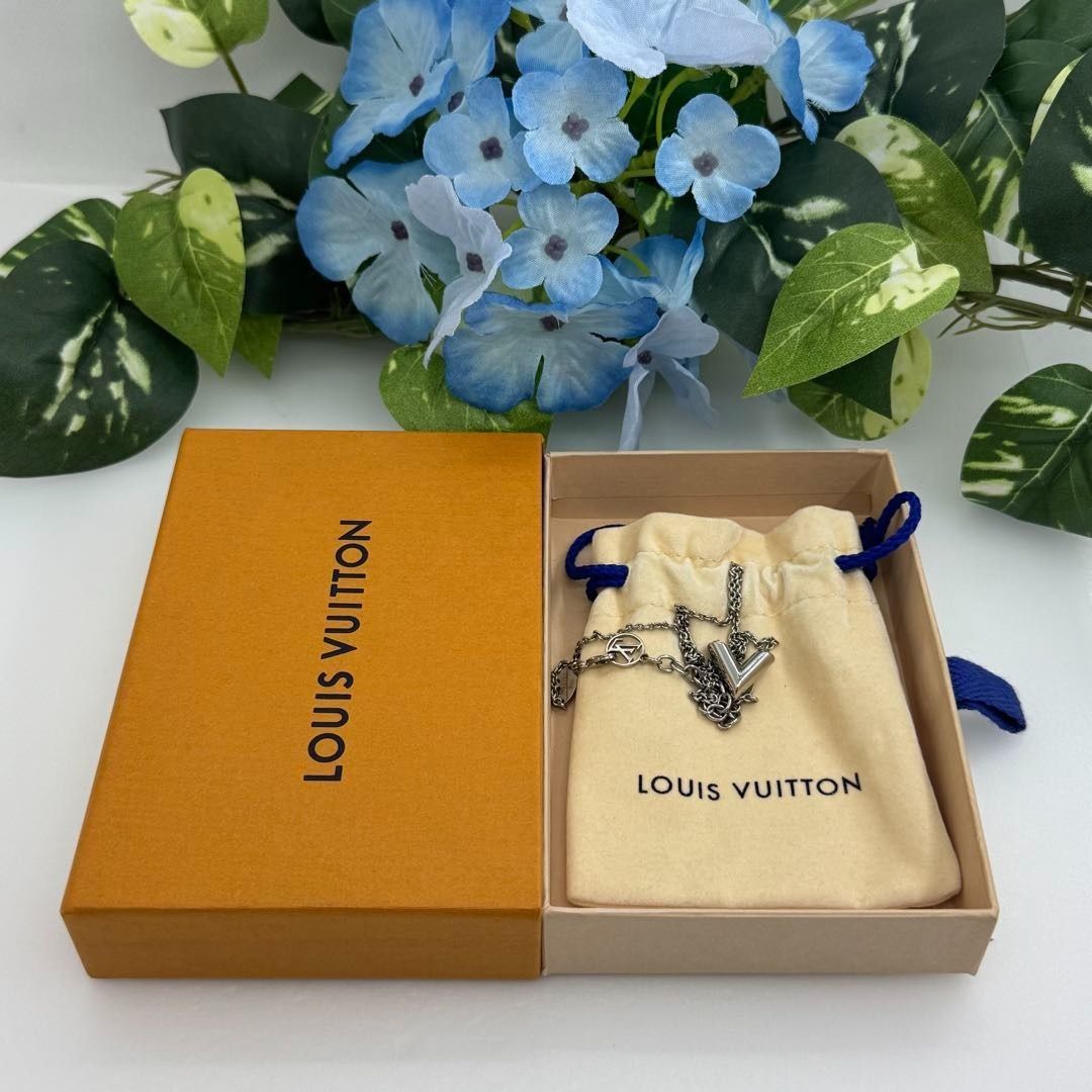 ルイヴィトン エセンシャルV シルバー 48cm ネックレス 072822 - メルカリ