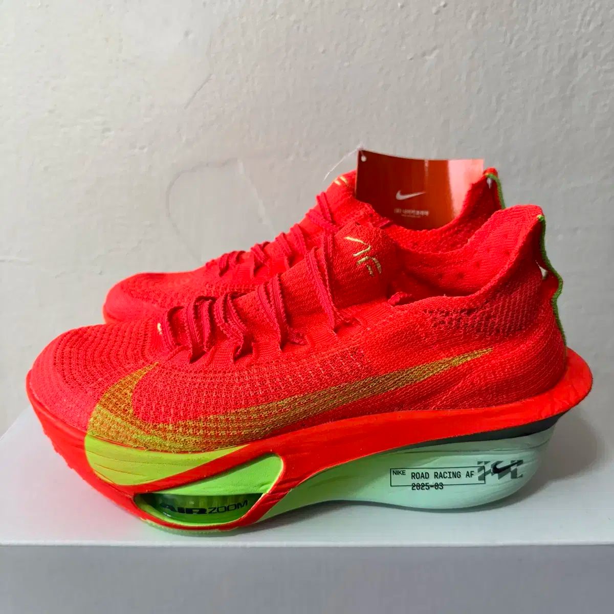 アルファフライ3 レッド 250サイズ