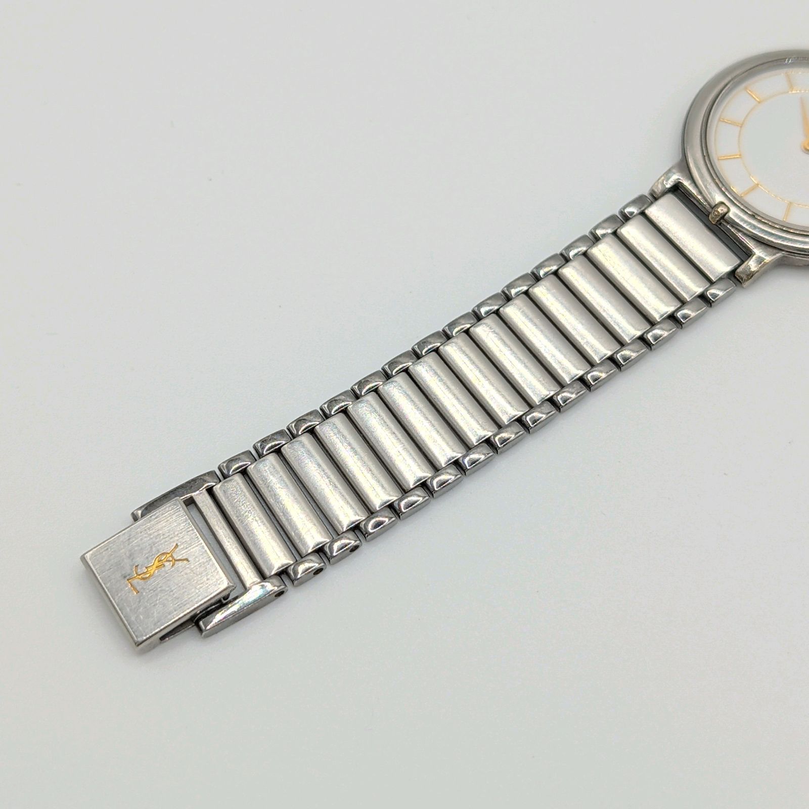 Yves Saint Laurent 4620-E62275 Watch quartz Silver Round Y2K