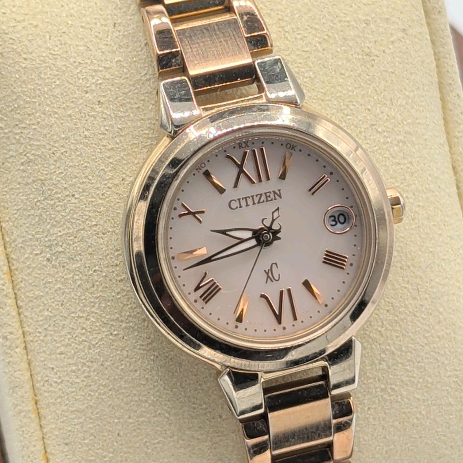 Citizen H 058-T 016561 XC Watch Solar Ladies Round G Pink dial Date Working シチズン 時計 ソーラー 電波ソーラー レディース ラウンド ゴールド ピンク文字盤 デイト 稼働品
