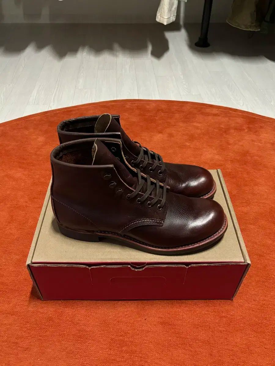 レッドウィング