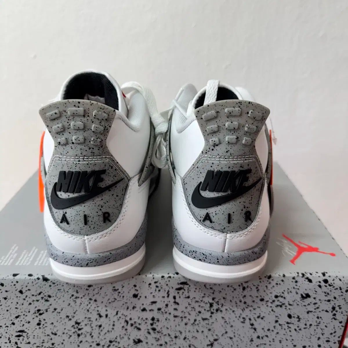  ジョーダン4 セメント 2025 fv 5029-100 シューズ(男性用) バスケットボール