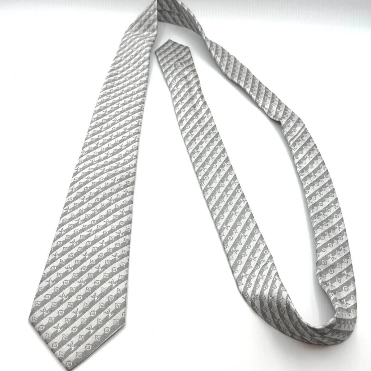 ルイヴィトン モノグラム ライトグレー ネクタイ 101766 - メルカリ