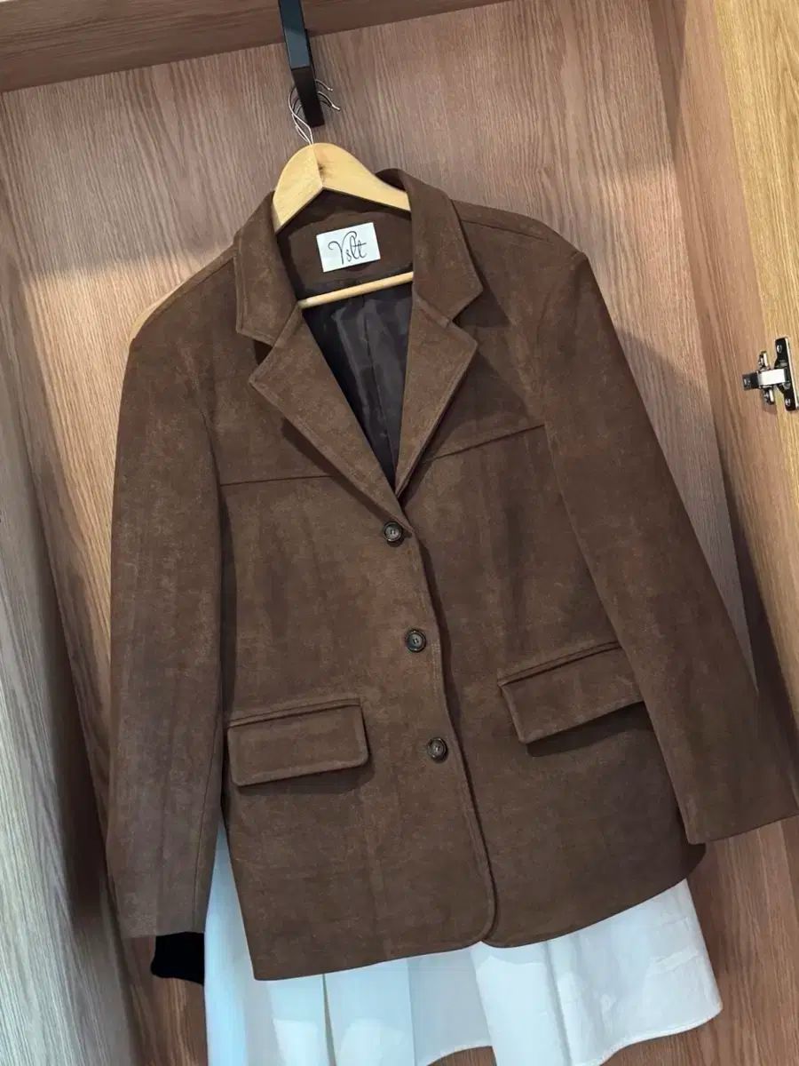 イェソラート スウェード ジャケット スカート