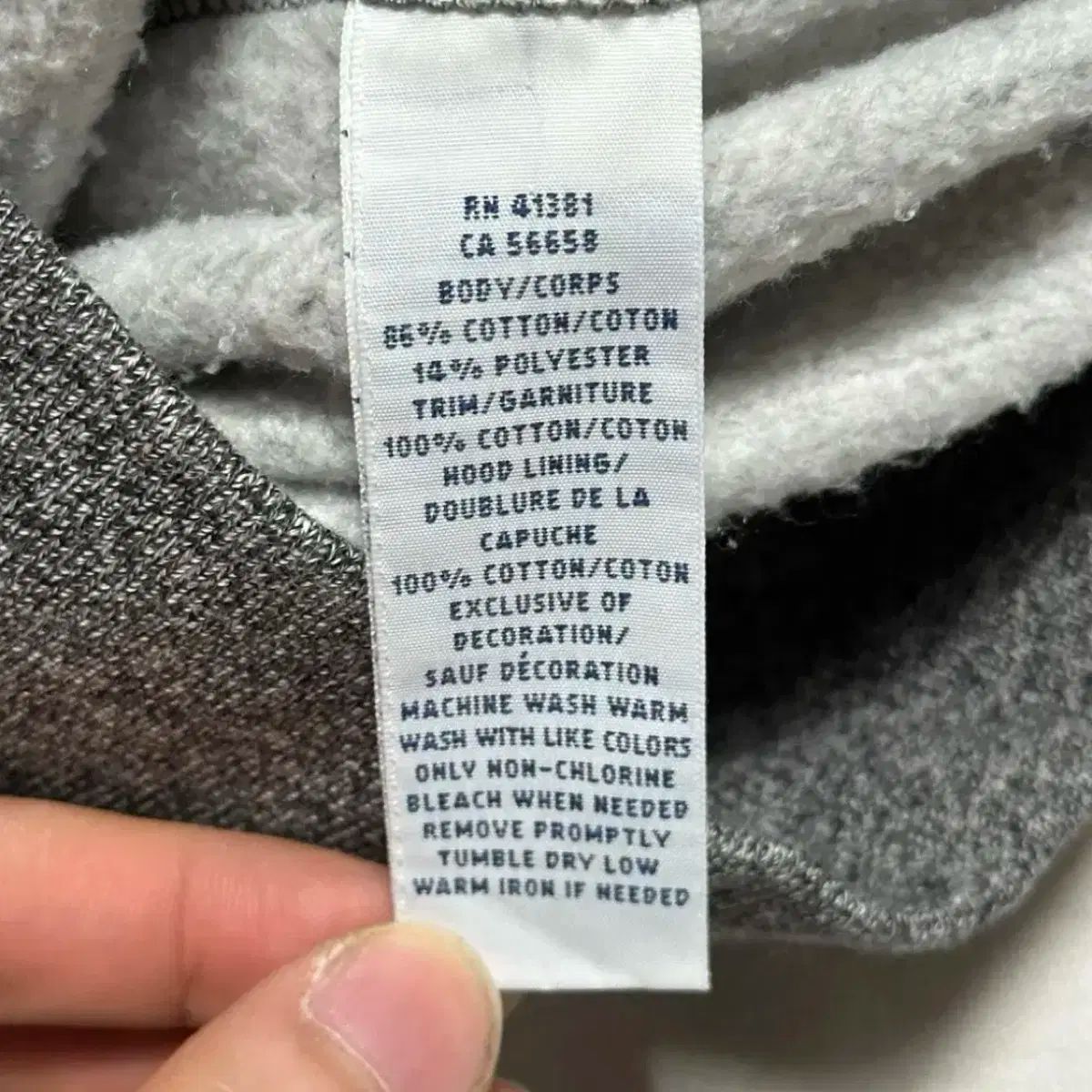 ネイビー ポニー