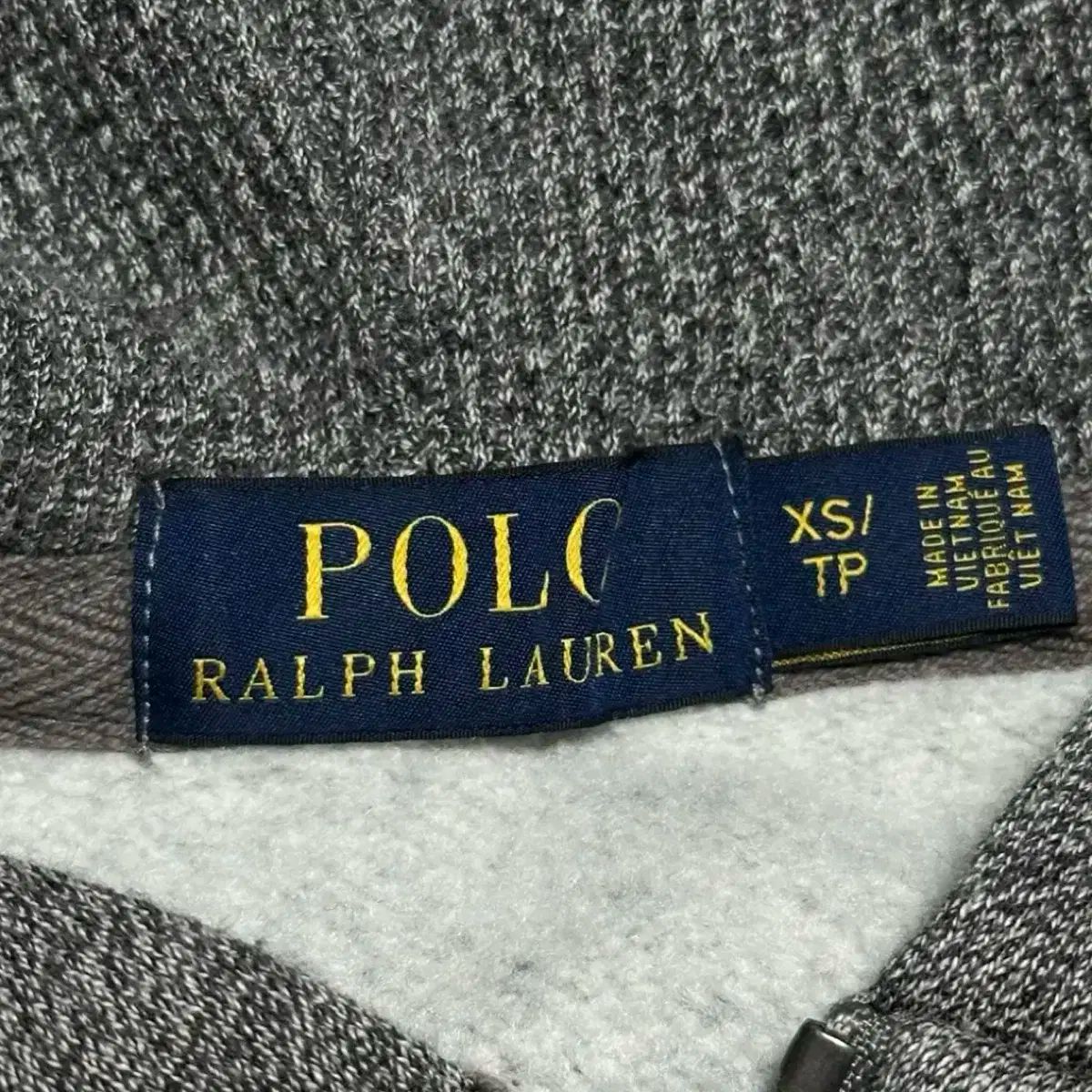 ネイビー ポニー