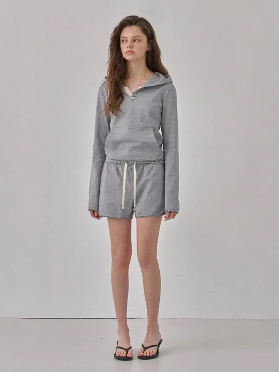 タグそのまま 実物画像あり ヘイン·イモーショナル·レイ·フード ショートパンツ S