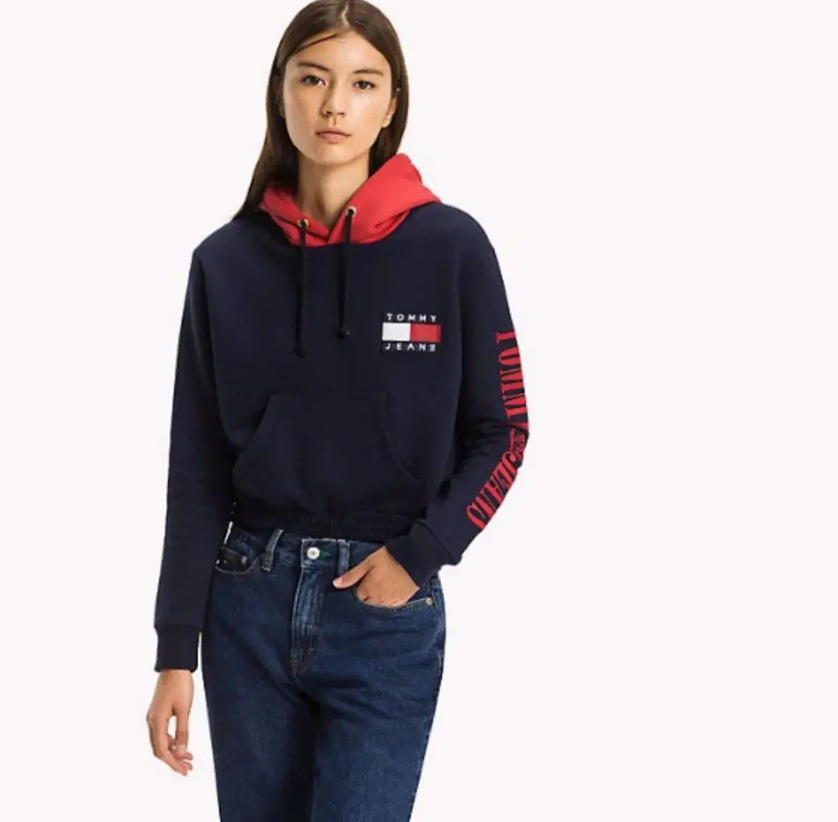 ジェニ着用 Mサイズ Tommy Hilfiger クロップド フーディー ネイビー