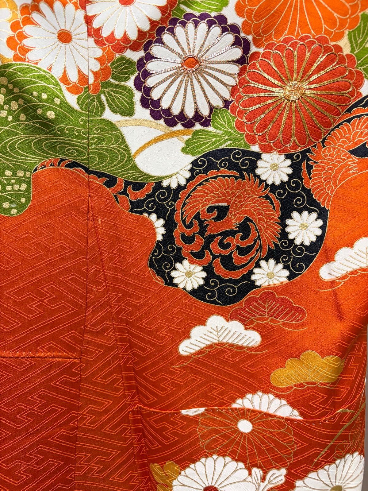 C◆着物くつろぎ 豪華 季節の花々 金彩 金駒刺繍 袷 正絹 成人式 振袖 着物 C ◇着物くつろぎ 振袖襦袢セット 花々模様 金駒刺繍 金彩 オレンジ