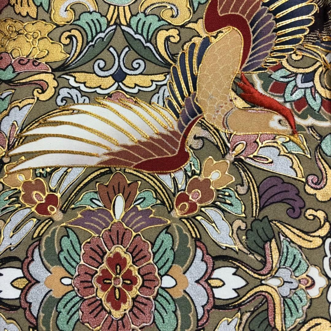 鳳凰に美しい華柄模様