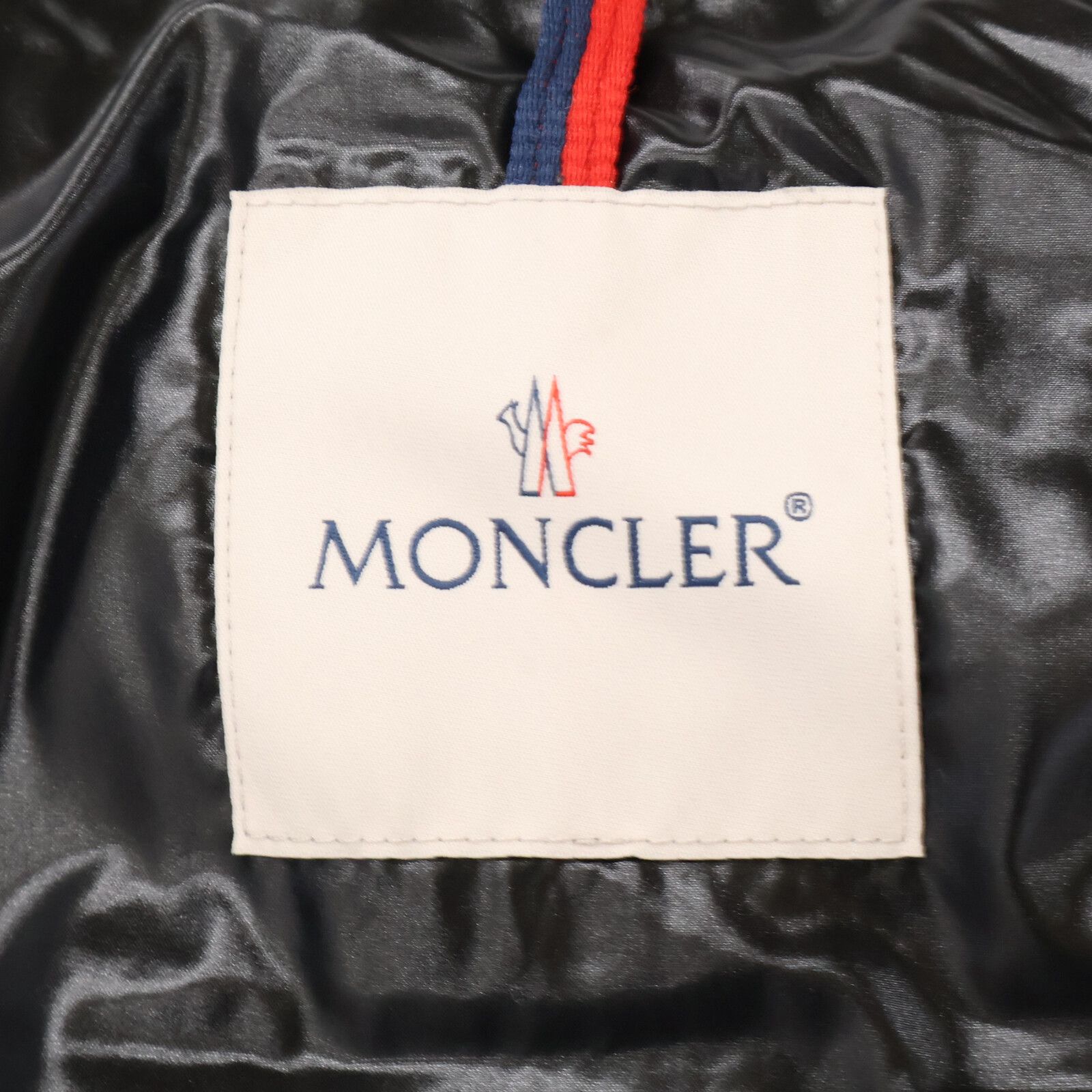 ロゴプリントダウンジャケット