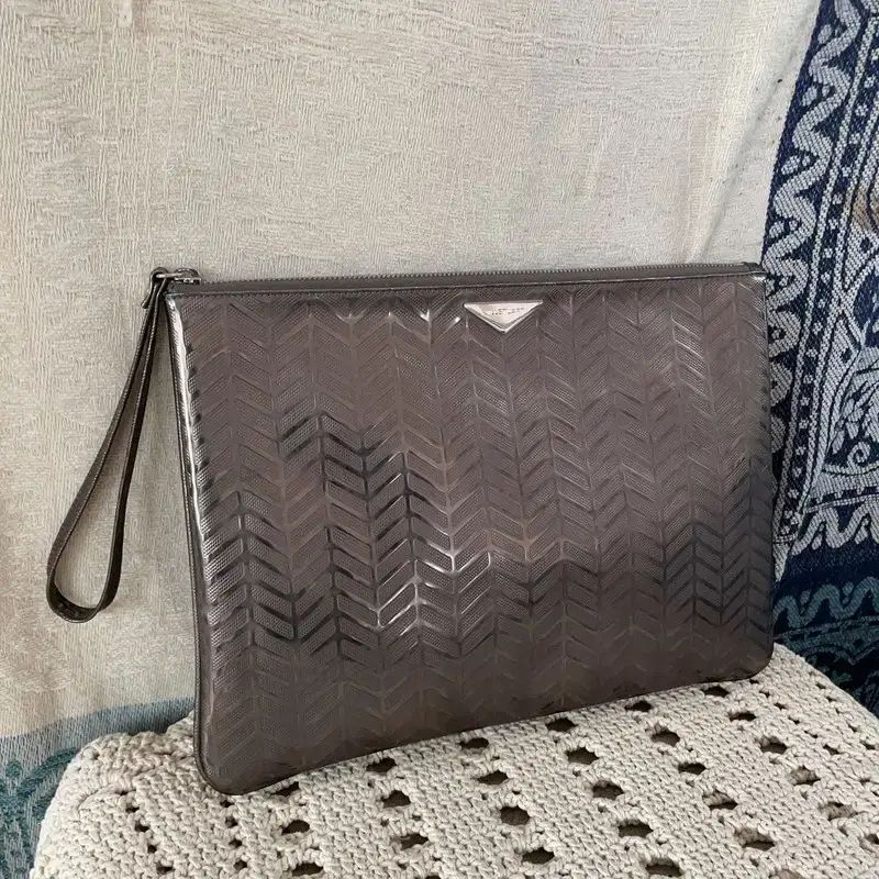 JILLSTUART NEWYORK ジルスチュアート ニューヨーク ロゼラ プリズム グレー クラッチバッグ