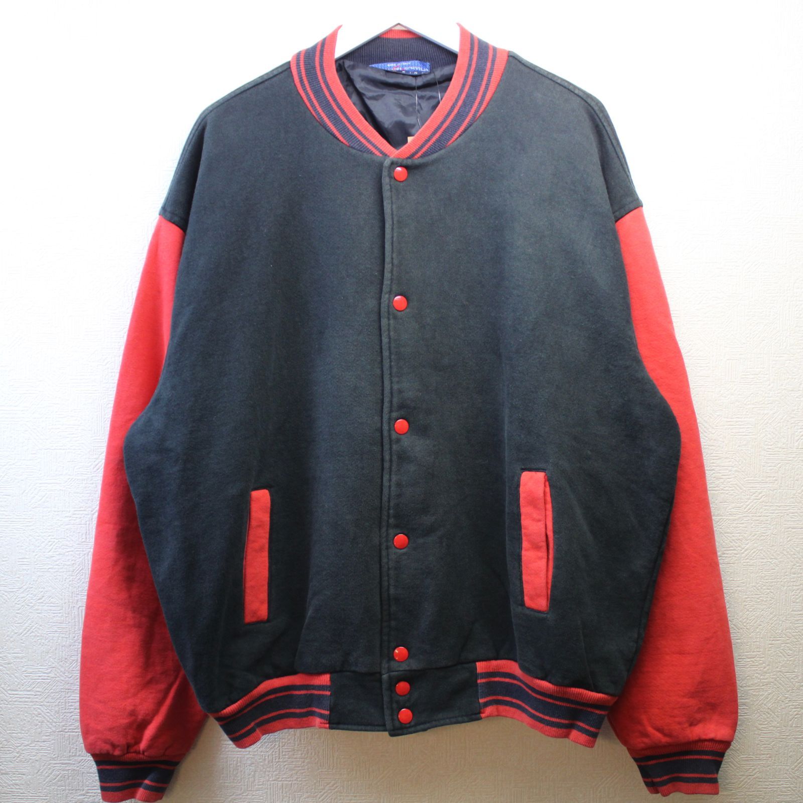 PEANUTS ピーナッツ スヌーピー スタジャン 古着 スウェット アメカジ キャラクター アメコミ