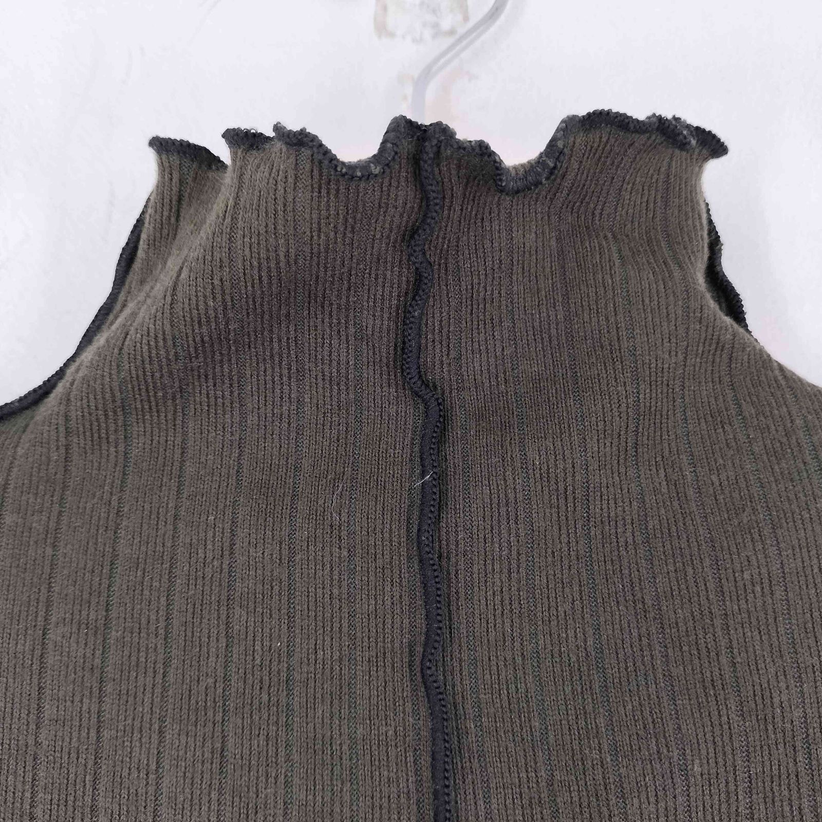  ノットコンベンショナル NOT CONVENTIONAL パイピングデザイン ハイネックトップス レディース その他 トップス