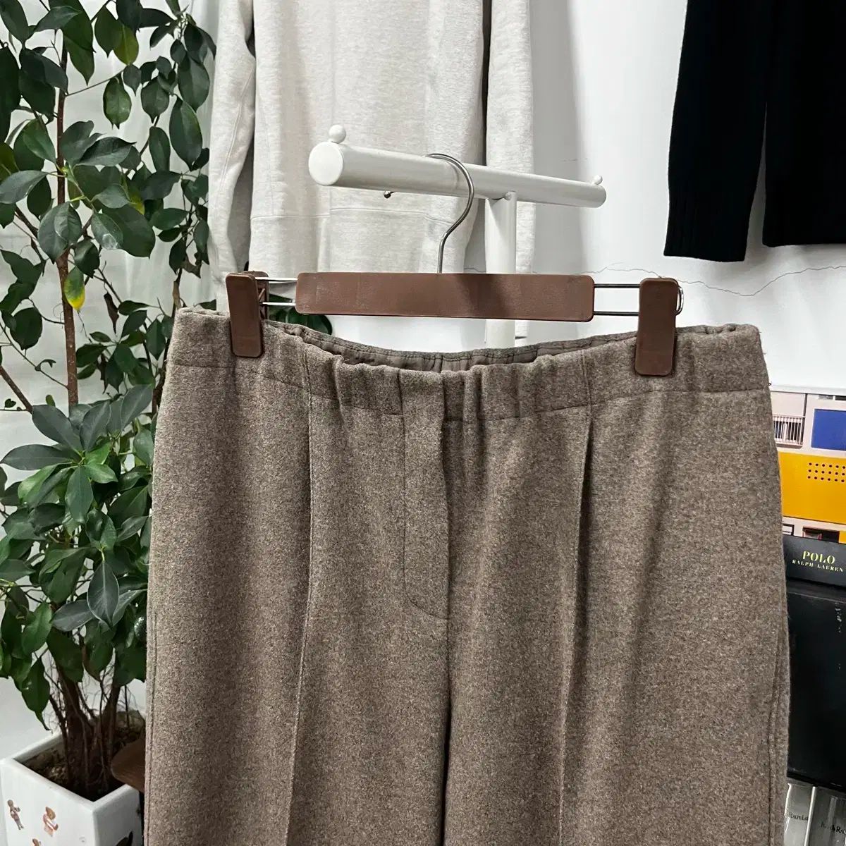 the CASHMERE ウール カシミア ブレンド パンツ 67-98