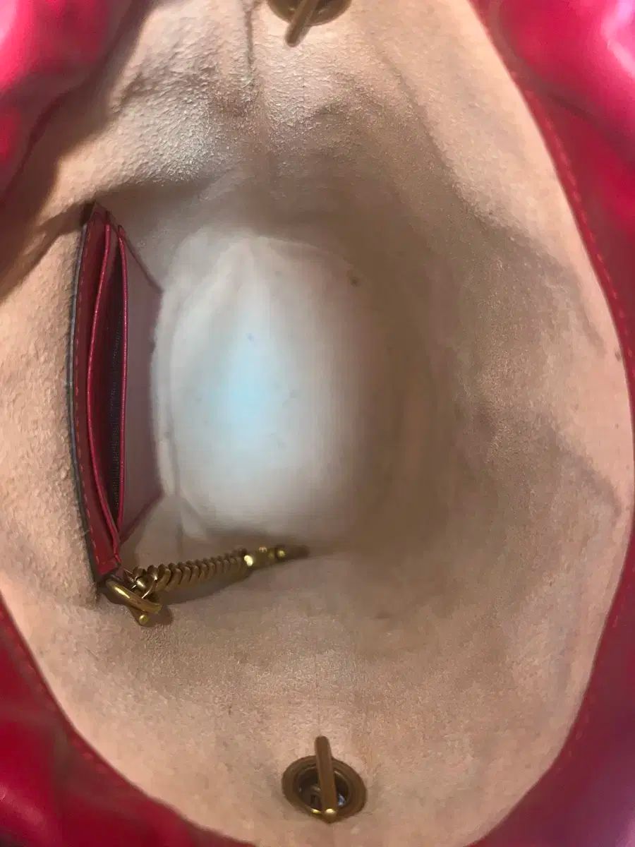  グッチ GG マーモント ミニ バッグ バケットバッグ レッド 赤 ゴールド チェーン メッセンジャーバッグ ショルダーバッグ