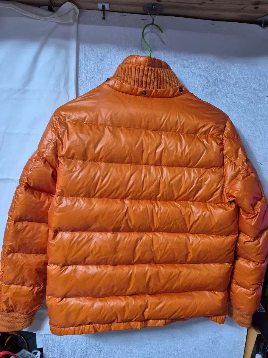 モンクレール オレンジ ダウン ジャケット ジュニア 6 8