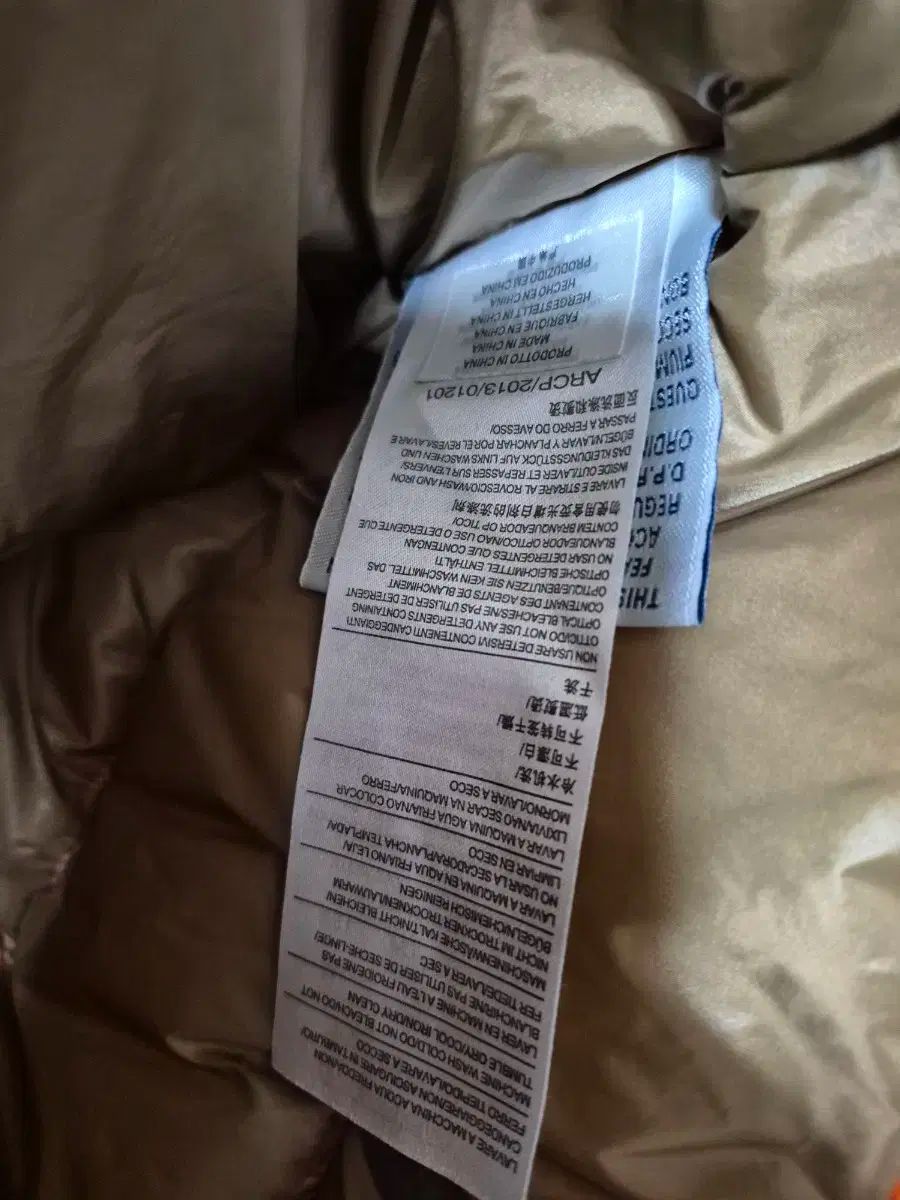  モンクレール オレンジ ダウン ジャケット ジュニア 6 8 その他 ジャケット ブルゾン