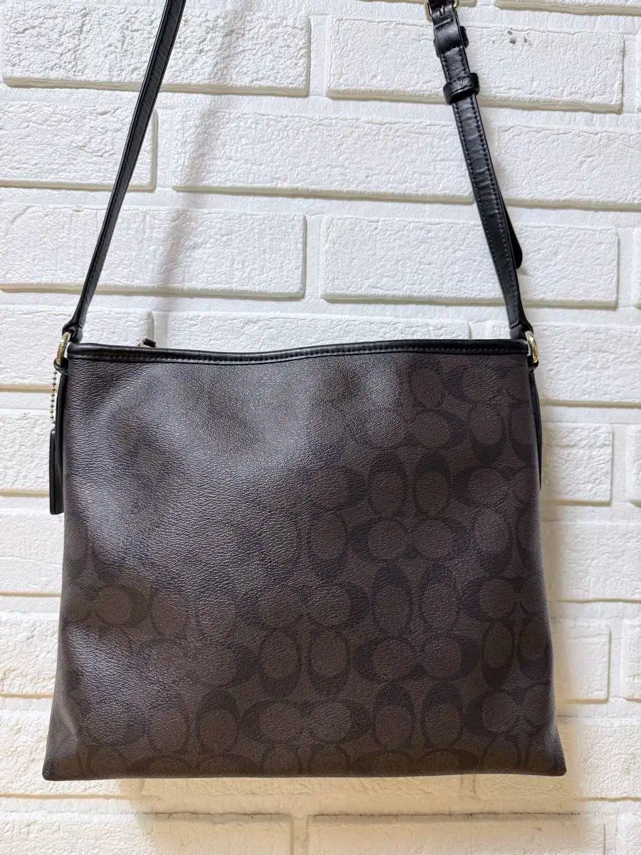 コーチ シグネチャー クロスショルダーバッグ