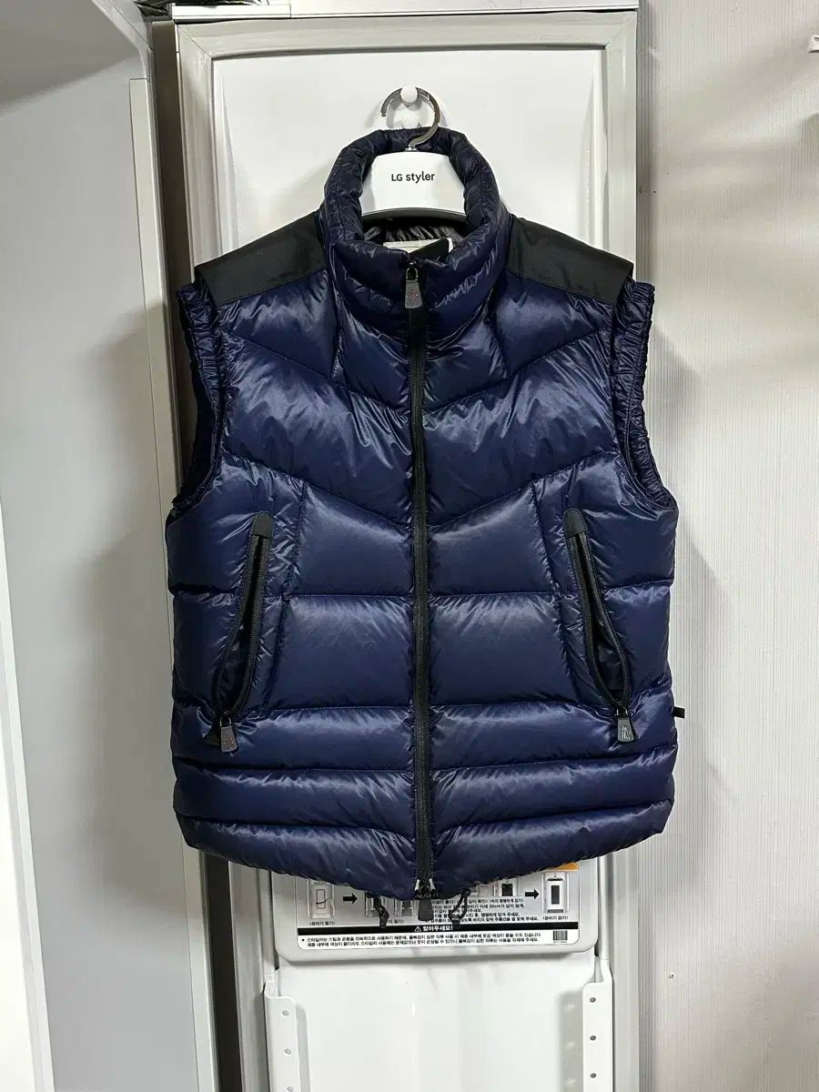 モンクレール グルノーブル ダウン ベスト