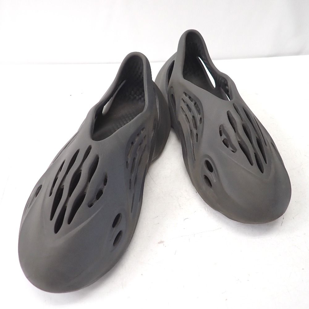 Ft1304281 アディダスオリジナルス 靴 YEEZY FOAM RUNNER イージーフォームランナー IG5349 グレー 29.5cm メンズ adidas Originals