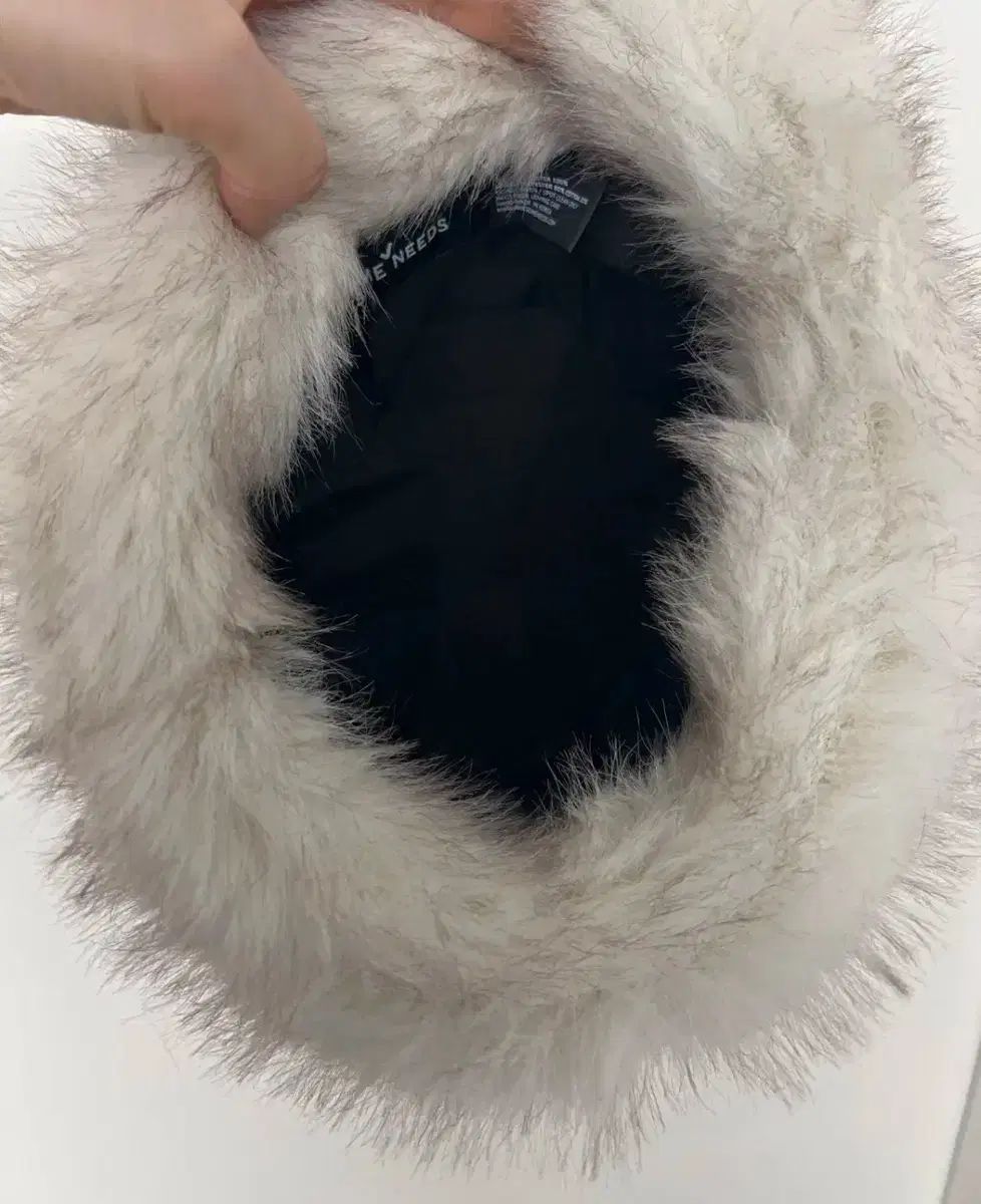 AWESOME NEEDS オーサムニーズ ニット帽