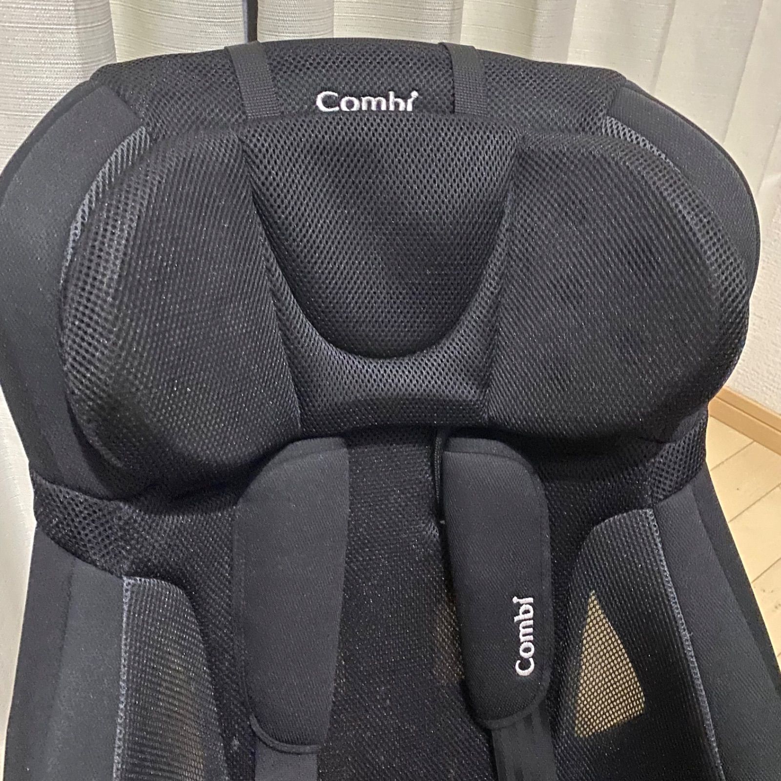 ⭐︎美品⭐︎Combi コンビ ジョイトリップ エアスルー GG ブラック16011 ⭐︎美品⭐︎Combi コンビ ジョイトリップ エアスルー GG ブラック