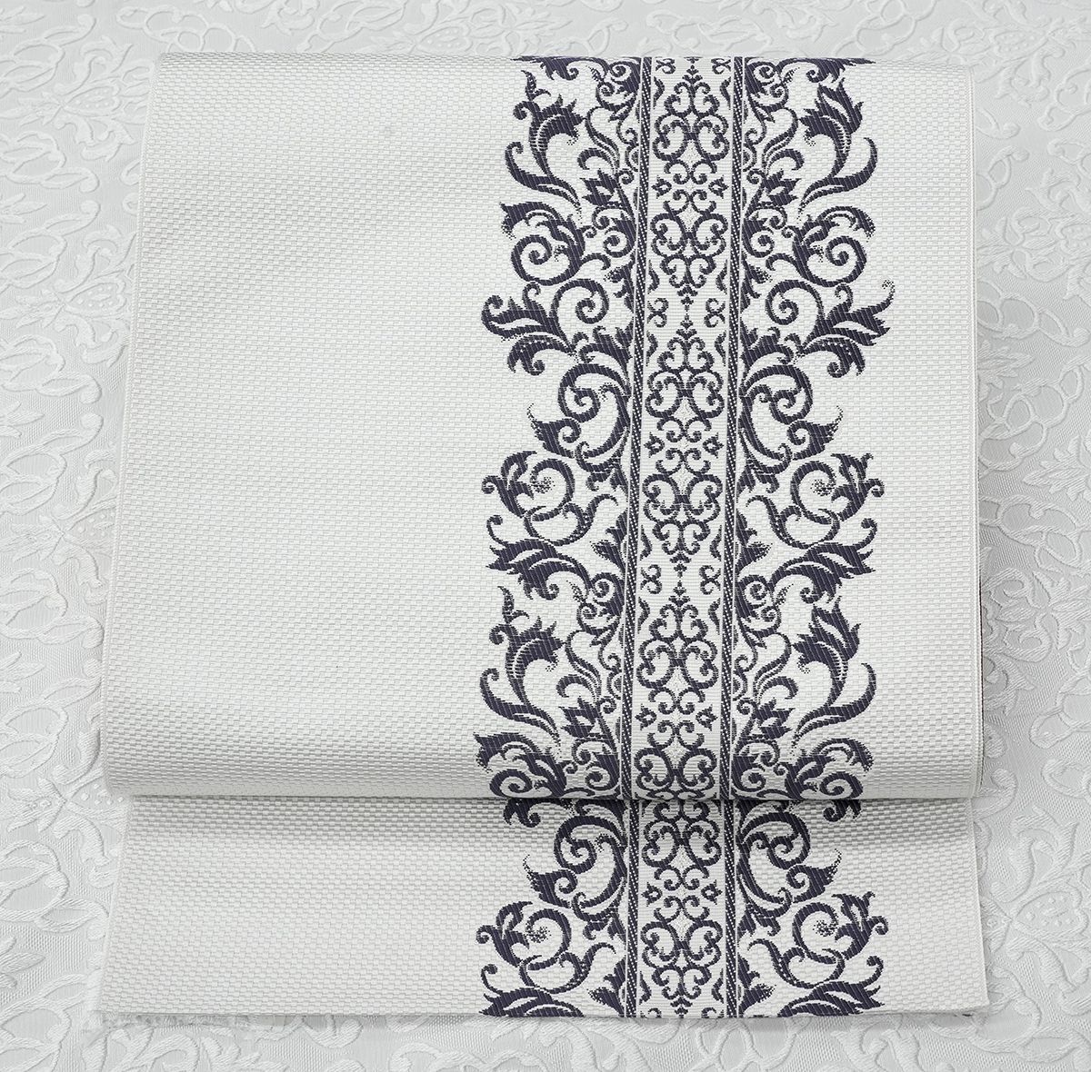 特価品！新品未仕立 博多帯 協和織 八寸名古屋帯 ペルシャ華紋 白々 仕立代込 新品未仕立 博多帯 八寸名古屋帯 ペルシャ文様 白地 仕立代込み - メルカリ