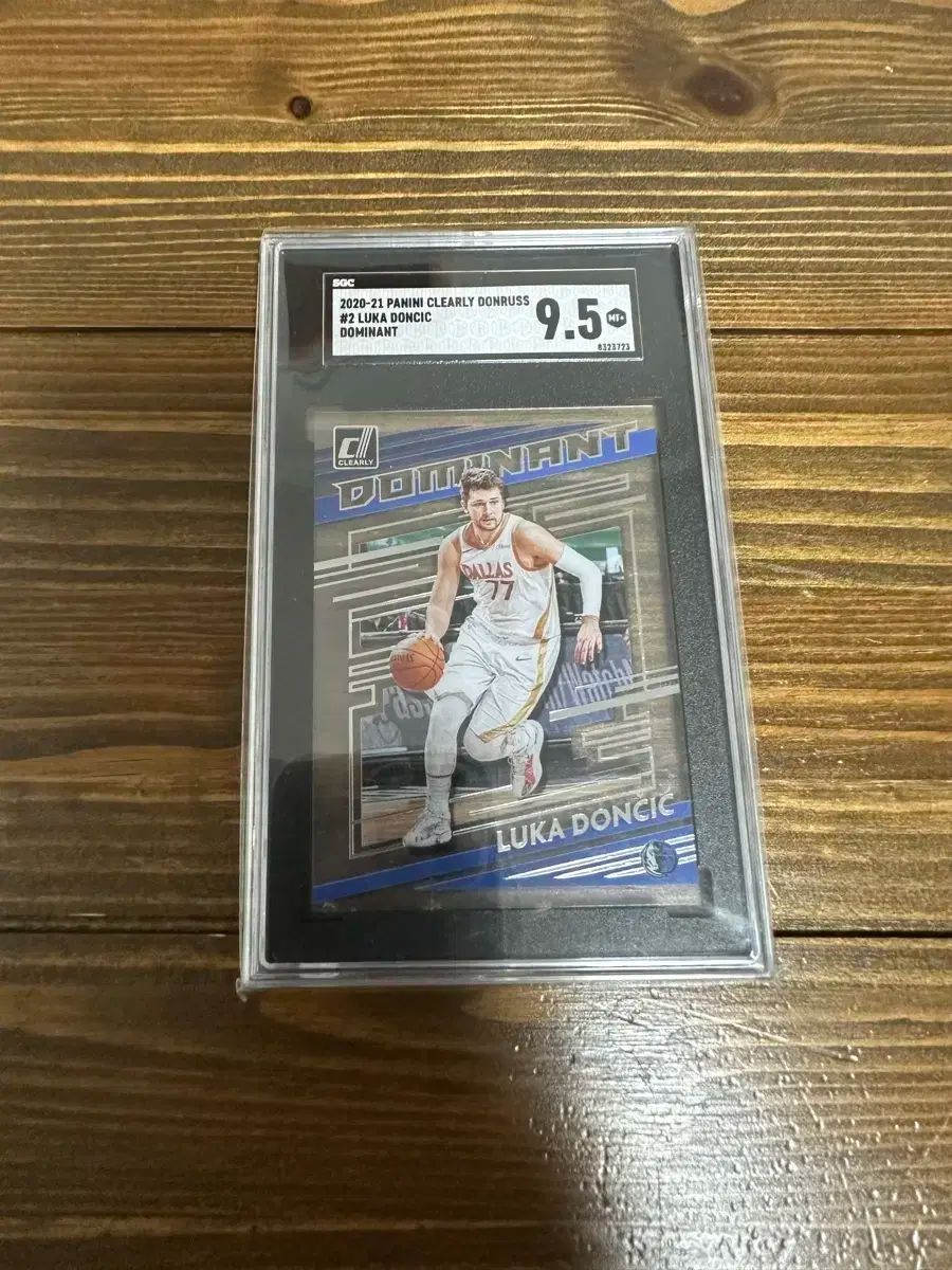 2020-21 Panini Clear League Donruss Luka Doncic Dominant SGC9.5