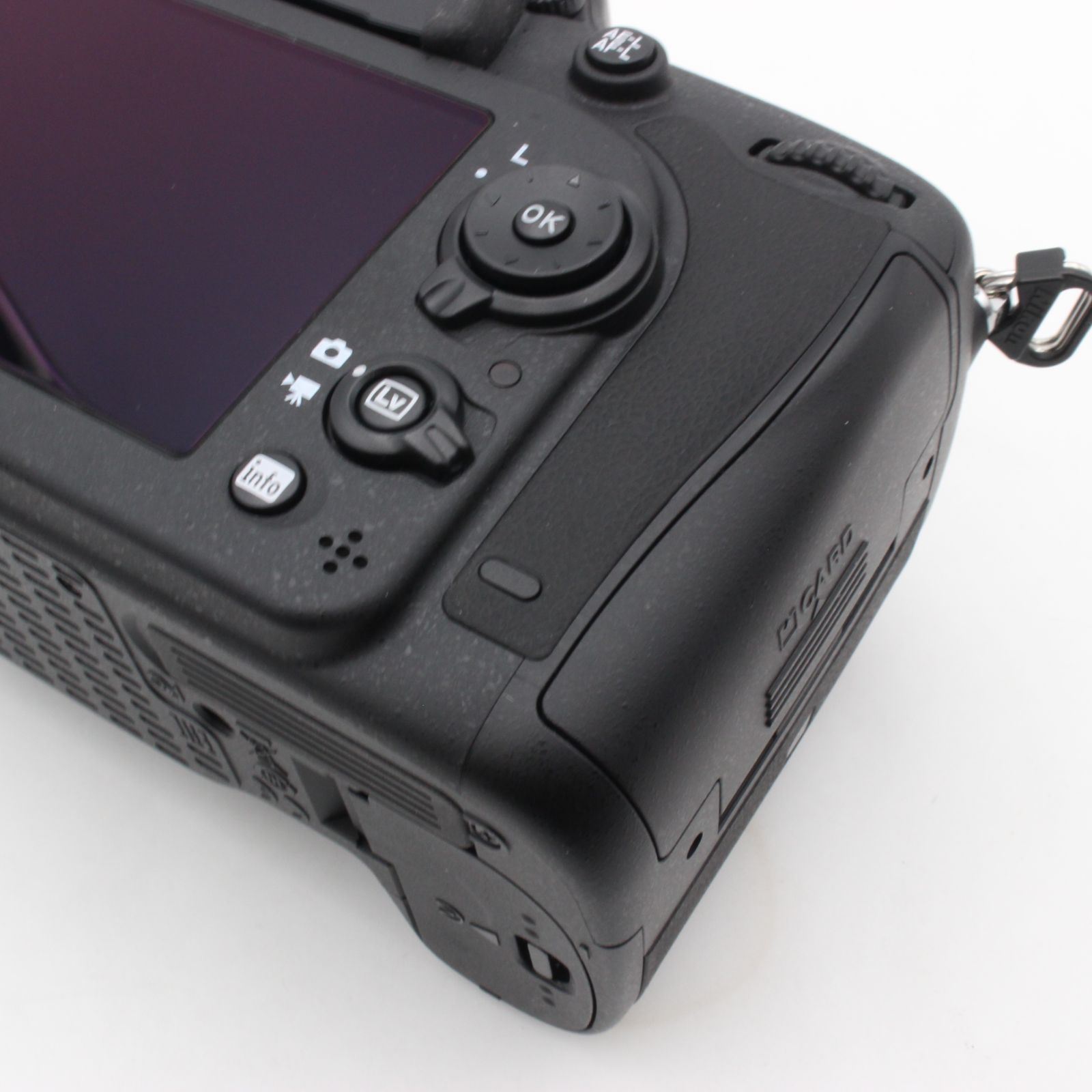 ショット数74 【ほぼ新品】 Nikon ニコン D7200 ボディ デジタル 一眼