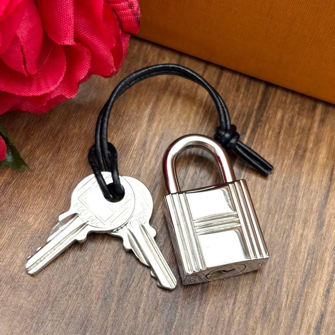 ⛄ ⛄エルメス カデナ パドロック南京錠 鍵 no.102 シルバー 582
