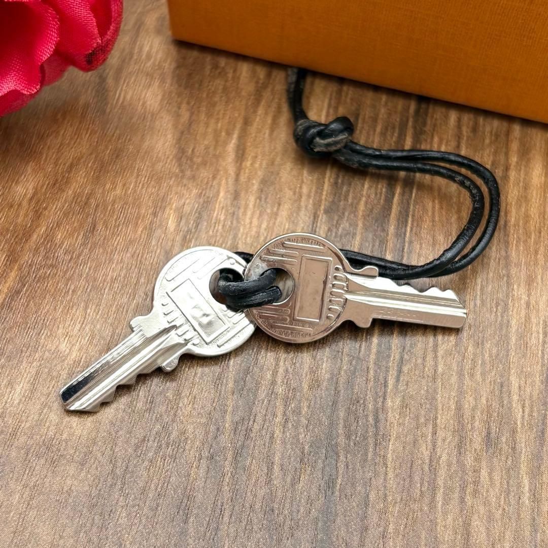 ⛄極美品⛄エルメス カデナ パドロック南京錠 鍵 no.107 シルバー#584 ⛄極美品⛄エルメス カデナ パドロック南京錠 鍵 no.107 シルバー#584