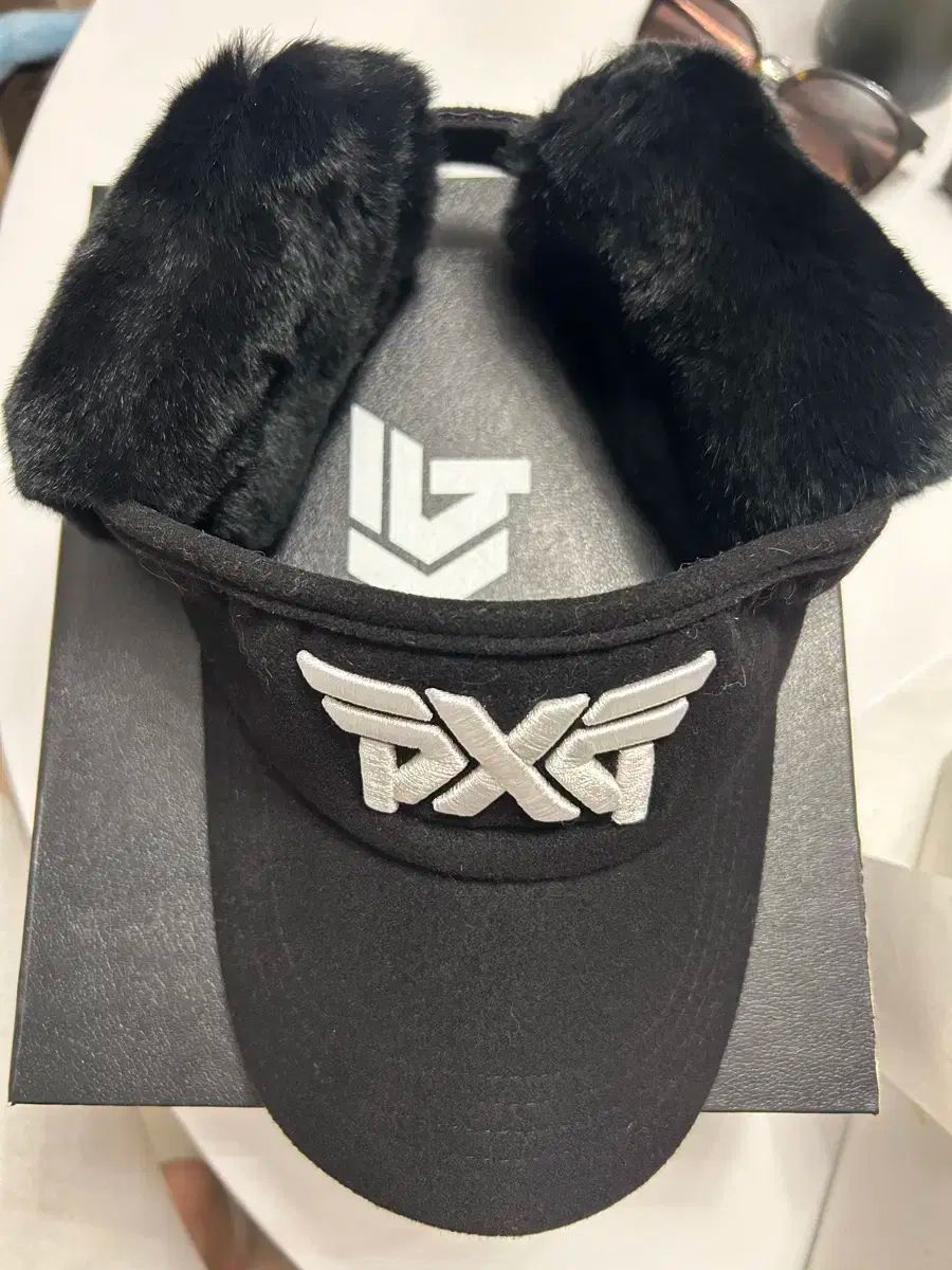 PXG ブラック ファー イヤーマフ サンキャップ
