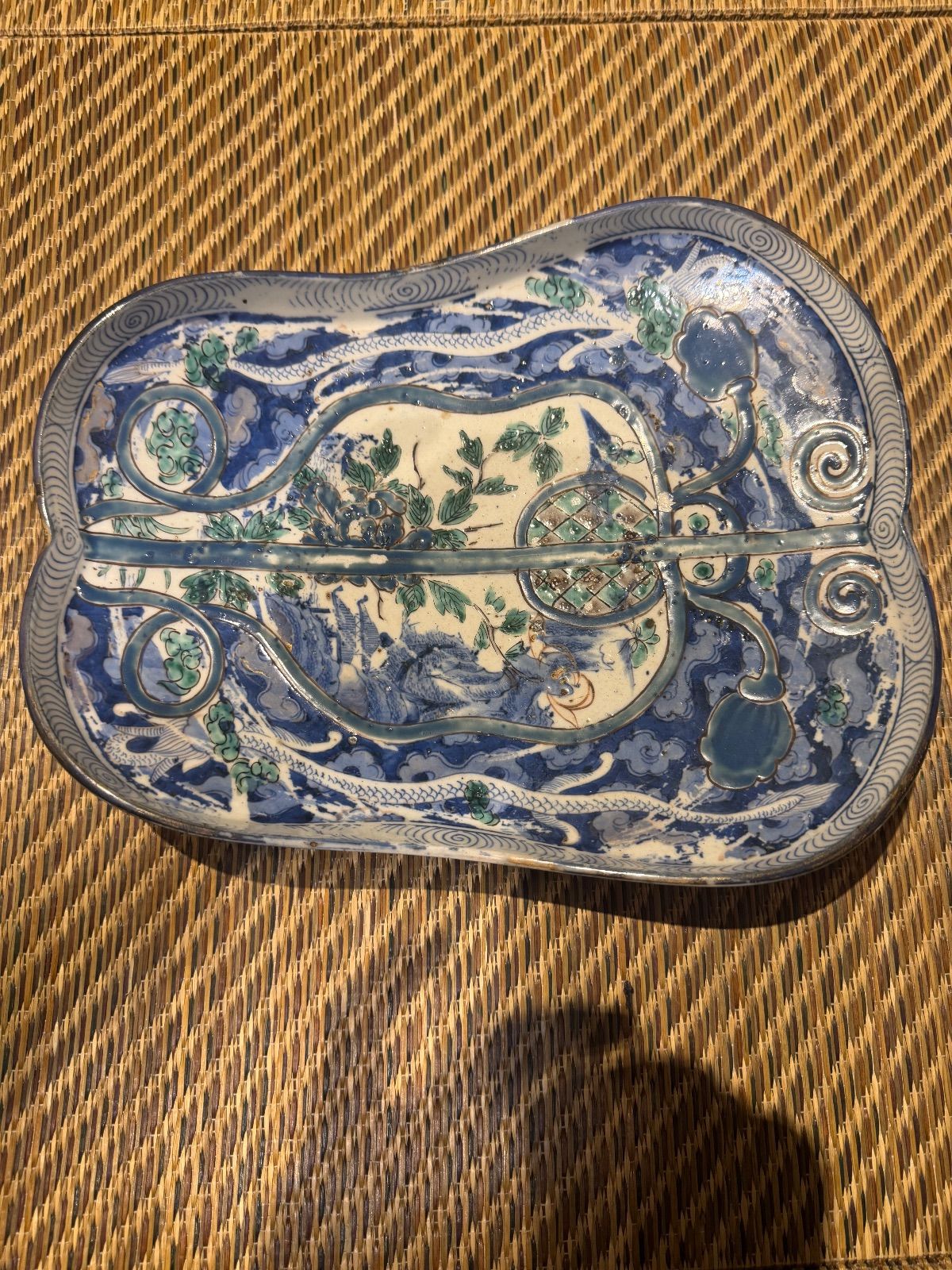 江戸時代後期 古伊万里染錦軍配形雲竜図皿 古美術 古伊万里 変わり皿