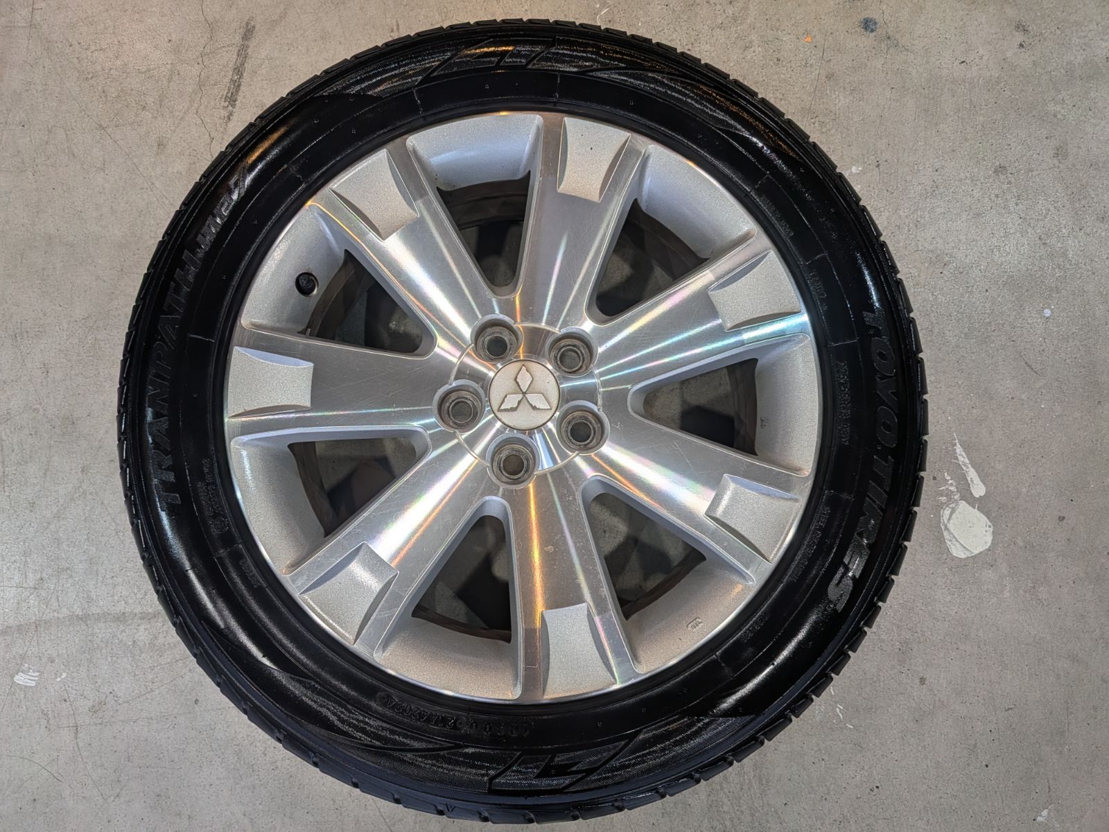  ⑮ デリカ 18インチアルミホイール 18インチ タイヤ ホイールセット