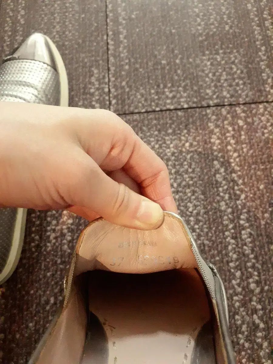 MIU ミュウミュウ