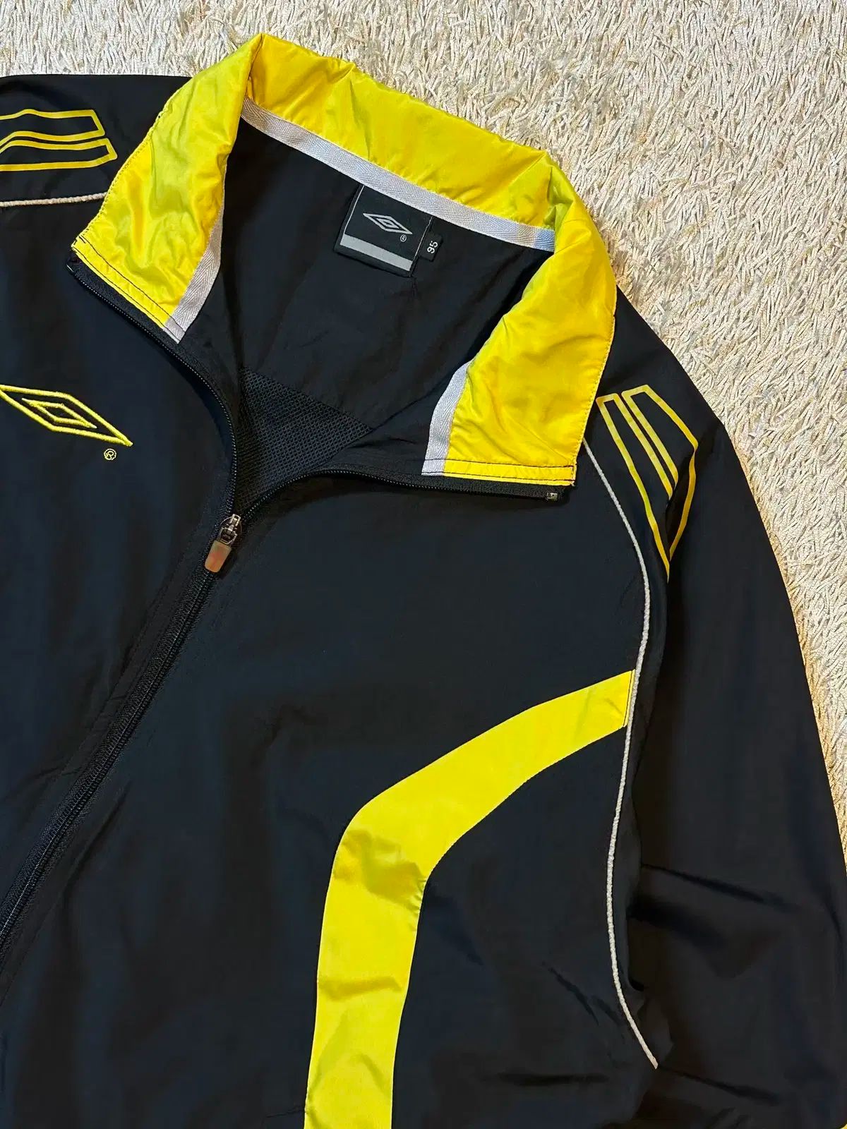 M アンブロ スクール バイ ウィンドブレーカー ジャケット ブラック イエロー