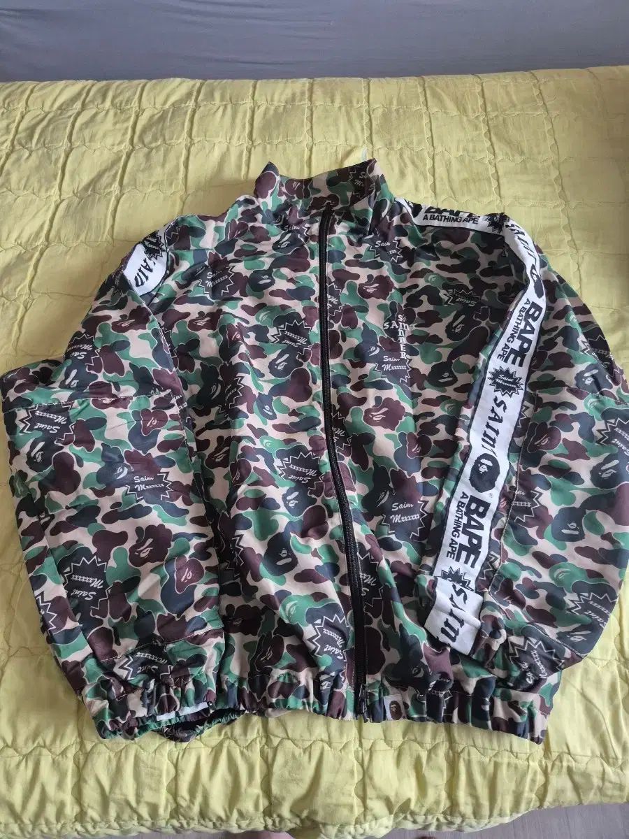 XL アベイシングエイプ セント マイケル track Jaket